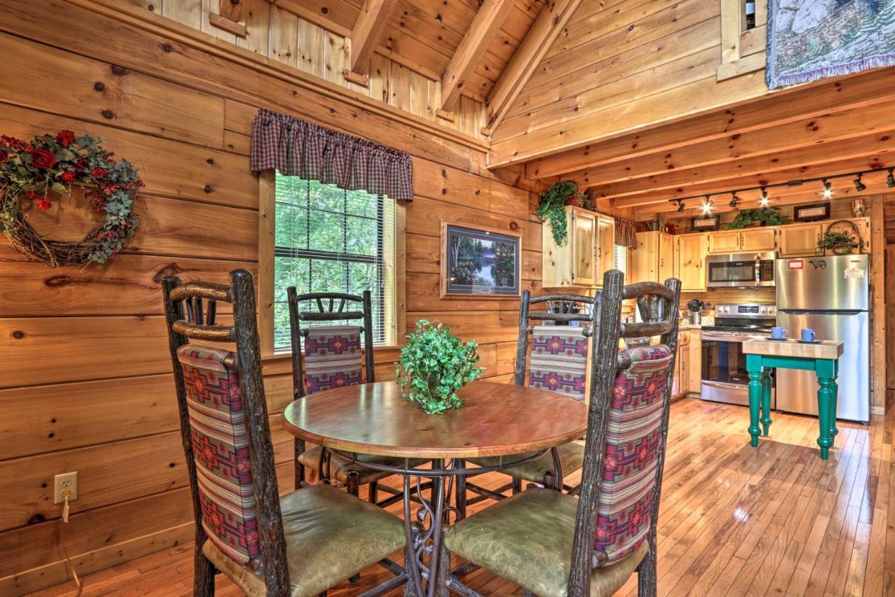 Gatlinburg Mountainside Escape With Deck And Hot Tub! Villa Eksteriør billede
