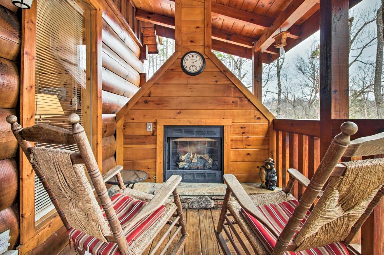 Gatlinburg Mountainside Escape With Deck And Hot Tub! Villa Eksteriør billede
