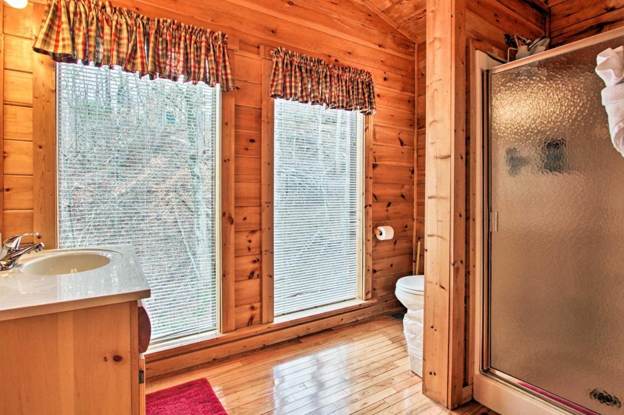 Gatlinburg Mountainside Escape With Deck And Hot Tub! Villa Eksteriør billede