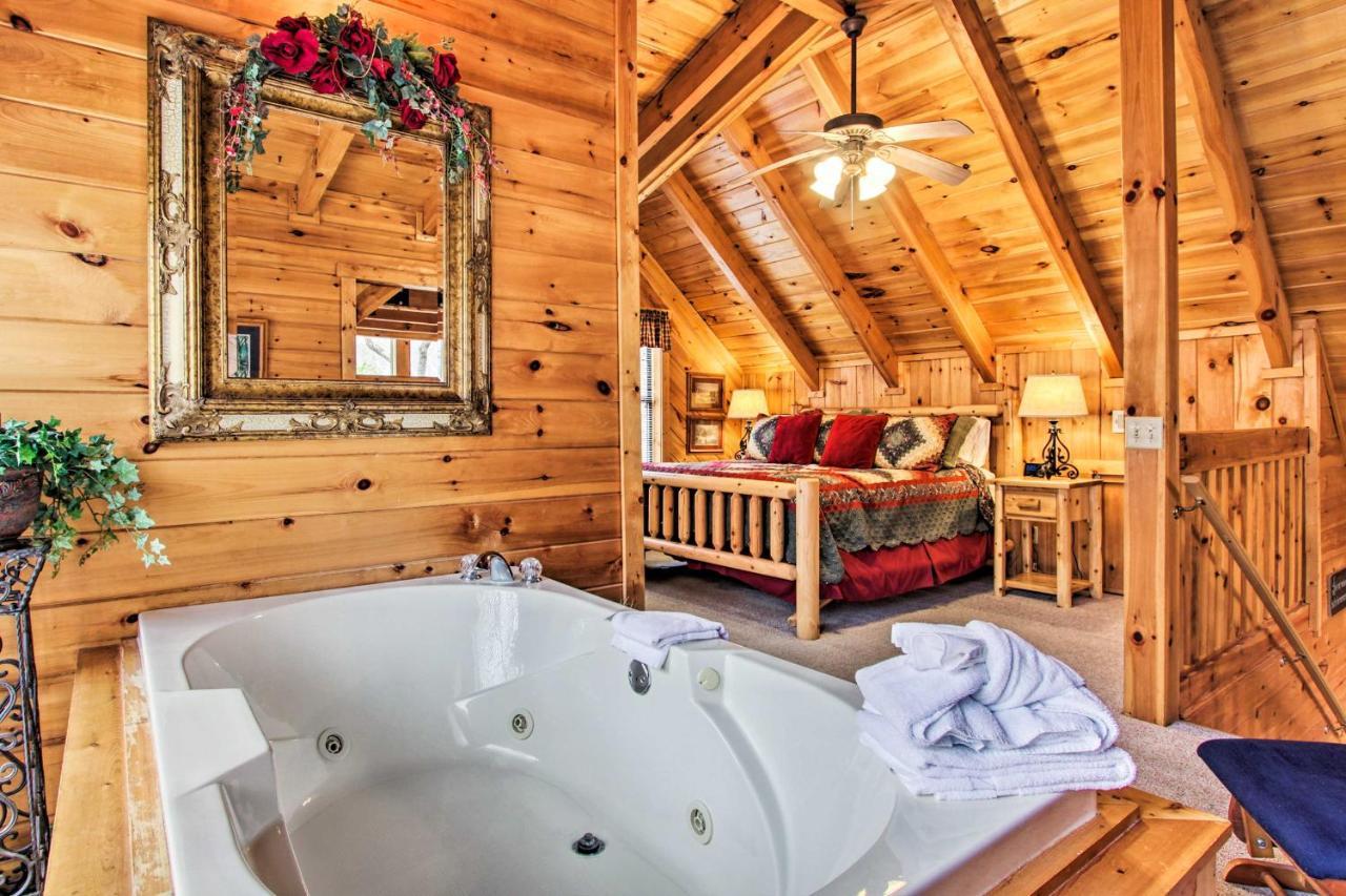 Gatlinburg Mountainside Escape With Deck And Hot Tub! Villa Eksteriør billede