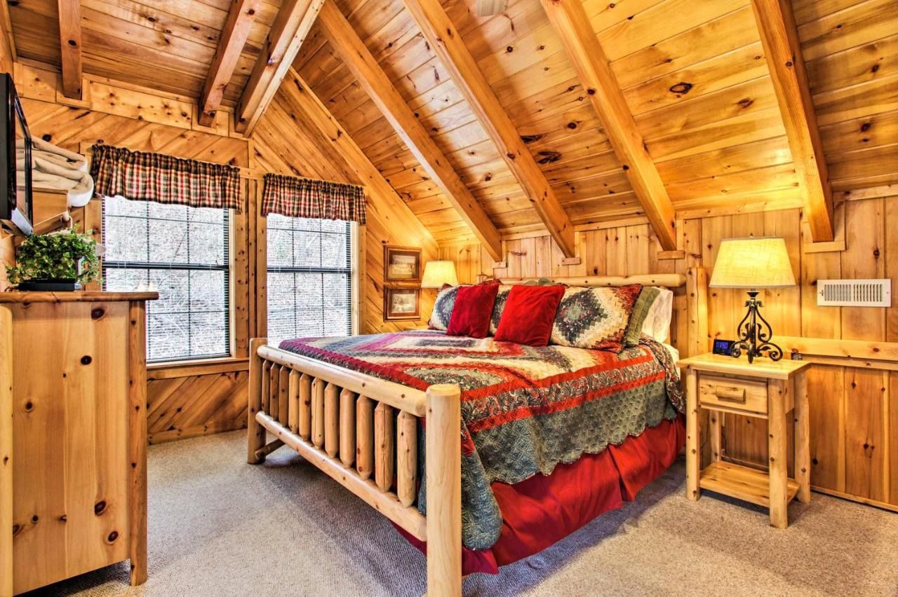 Gatlinburg Mountainside Escape With Deck And Hot Tub! Villa Eksteriør billede